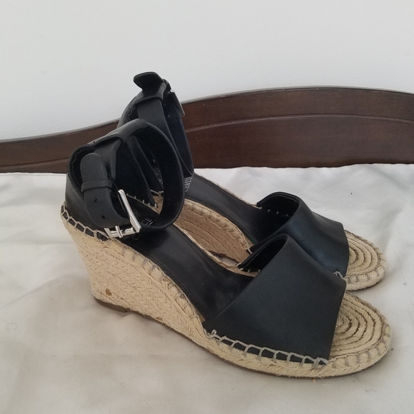 VINCE CAMUTO LEATHER"S SHOES - Picture 1 of 11